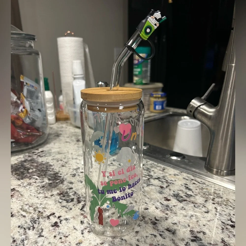 Bad‎ bunny glass with straw